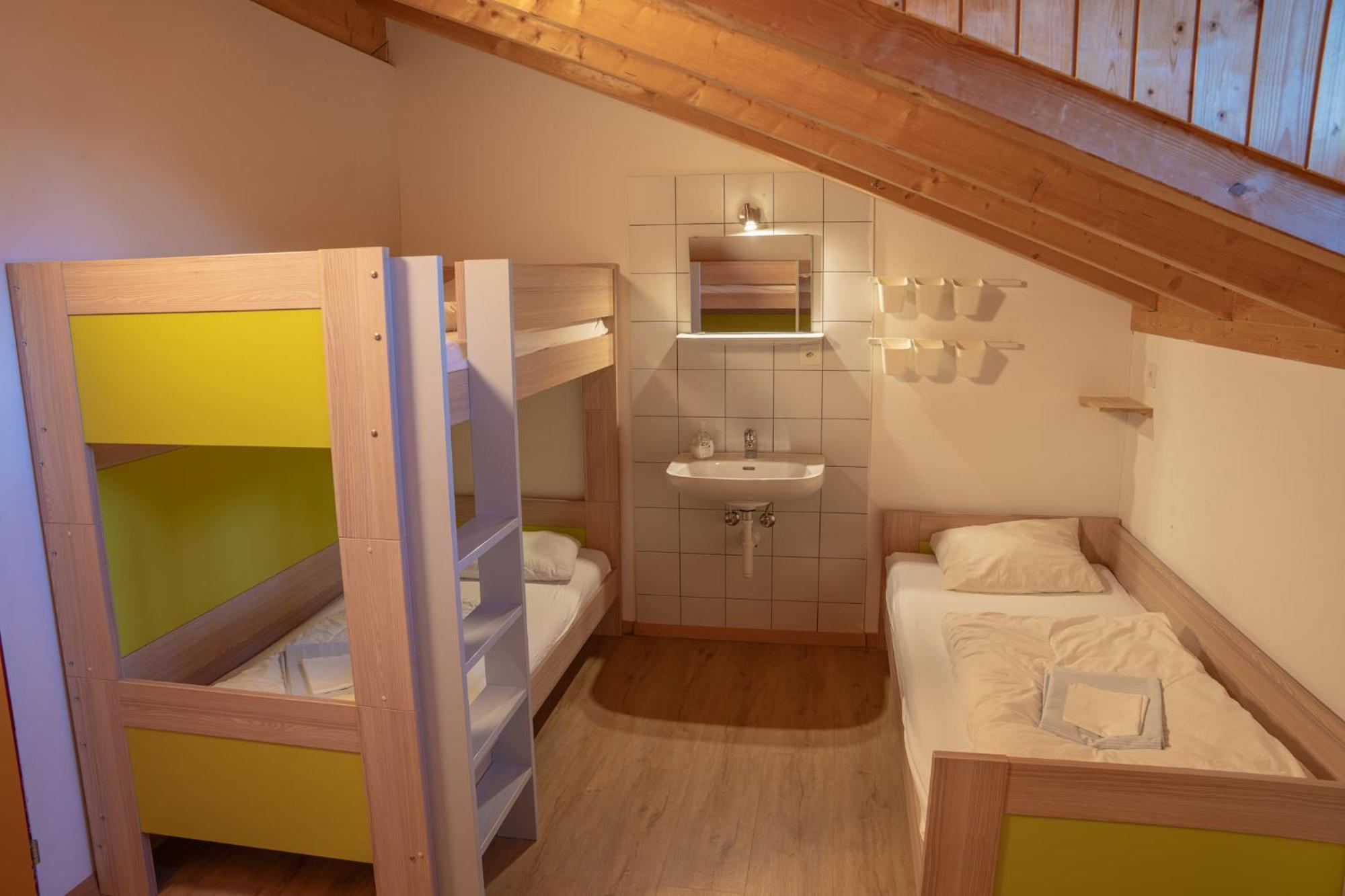Family Room,1766209341:JPEG